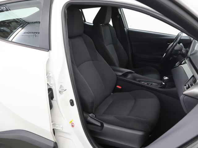 Toyota C-HR 1.8 Hybrid Dynamic | Navigatie | Parkeercamera | Stoelverwarming | Keyless Go |