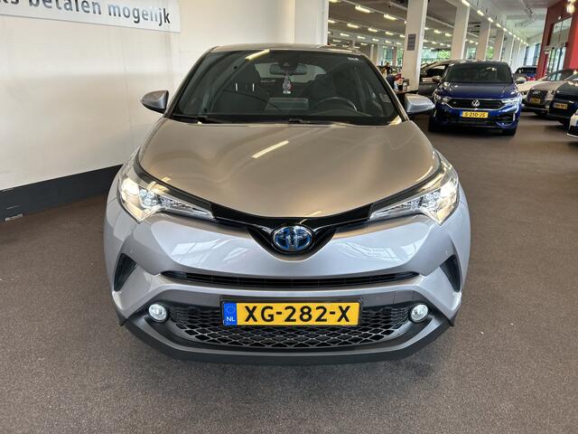 Toyota C-HR 1.8 Hybrid Dynamic | Automaat | Cruise control | Climate control | Achteruitrijcamera | Navigatie | Stoel+Stuurverwarming | Park assist | Bluetooth
