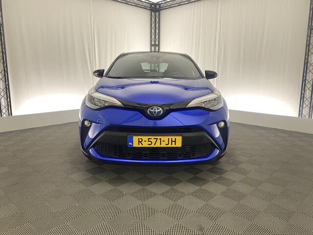 Toyota C-HR 1.8 Hybrid Style Automaat | Apple Carplay | Trekhaak | Camera | Navi | Dodehoek Det. |