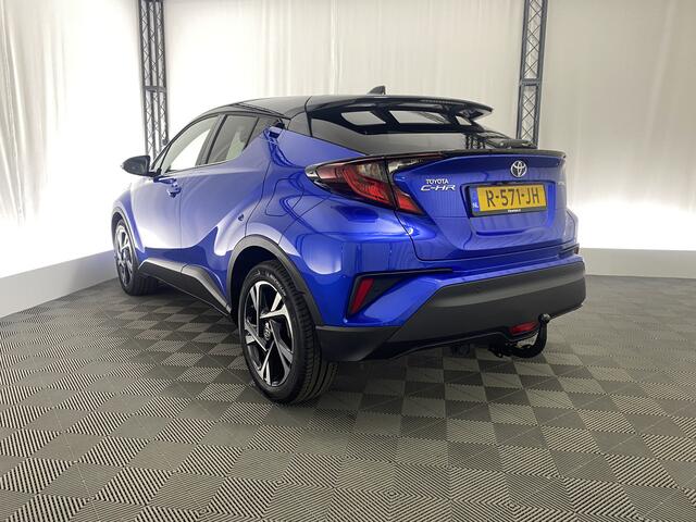 Toyota C-HR 1.8 Hybrid Style Automaat | Apple Carplay | Trekhaak | Camera | Navi | Dodehoek Det. |