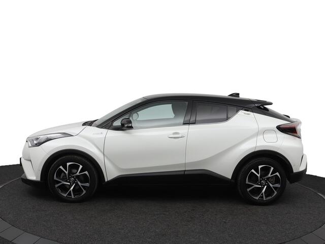 Toyota C-HR 1.8 Hybrid Style Bi-tone| Stoel en stuurverwarming | Parkeercamera | Keyless |