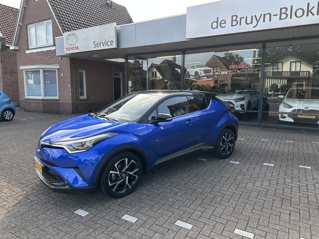 Toyota C-HR 1.8 Hybrid Style Ultimate, meest complete versie, 1e eigenaar, Nederlandse auto, door ons geleverd en onderhouden. Rijklaarprijs inclusief Toyota Pechhulp en Toyota Garantie.
