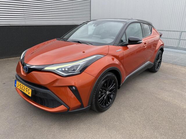 Toyota C-HR 2.0 Hybrid Launch Edition Dodehoek detectie, JBL Premium audio, achteruitrij camera, adaptieve cruise control, Apple CarPlay/Android Auto, navigatie, elektr. bedienbare stoel, Nieuw geleverd en dealeronderhouden