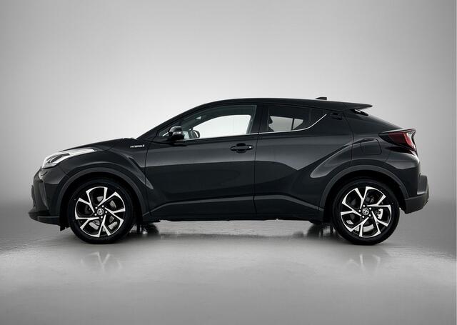 Toyota C-HR 1.8 Hybrid Black Edition | Stoel en Stuurverwarming | Trekhaak | Apple Carplay / Android Auto | Blindspot |