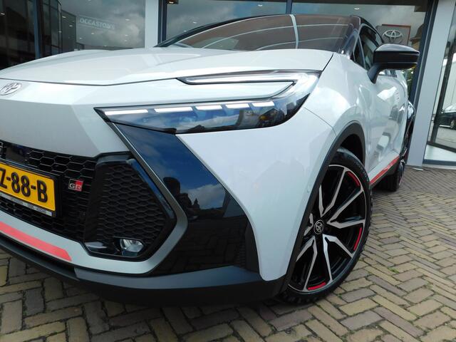Toyota C-HR 2.0 Hybrid 200 GR SPORT Première Edition | UNIEK! | JBL | PANO | HUD