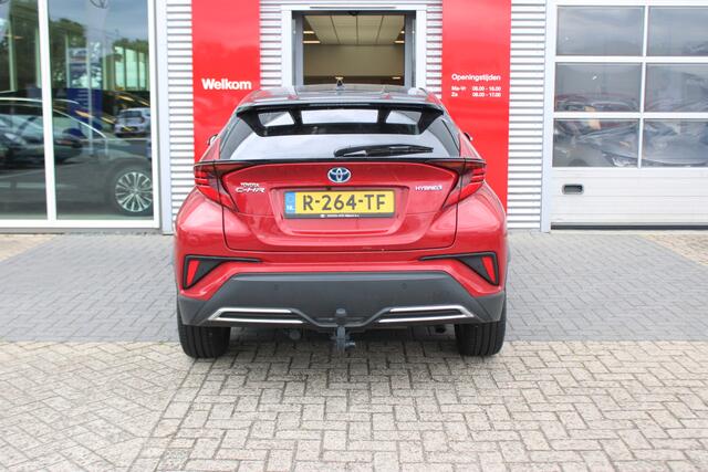 Toyota C-HR 2.0 Hybrid Style met Premium Pack en trekhaak