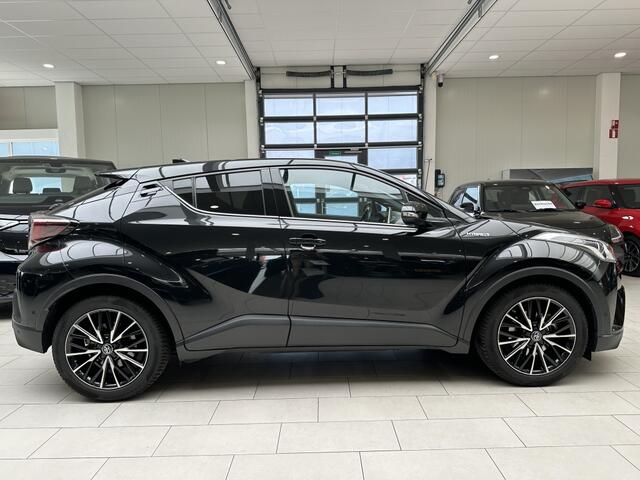 Toyota C-HR 1.8 Hybrid Executive [ TREKHAAK I LEER I DEALER ONDERHOUDEN I CA
