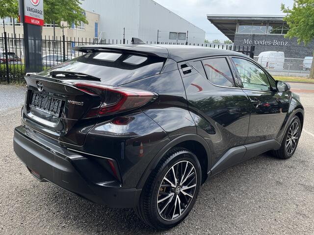 Toyota C-HR 1.8 Hybrid Executive // LED // ADAPTIVE CRUISE // NAVI // CLIMA // CAMERA //
