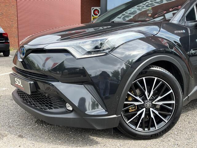 Toyota C-HR 1.8 Hybrid Executive // LED // ADAPTIVE CRUISE // NAVI // CLIMA // CAMERA //
