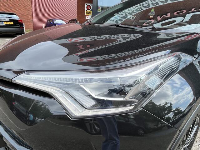 Toyota C-HR 1.8 Hybrid Executive // LED // ADAPTIVE CRUISE // NAVI // CLIMA // CAMERA //