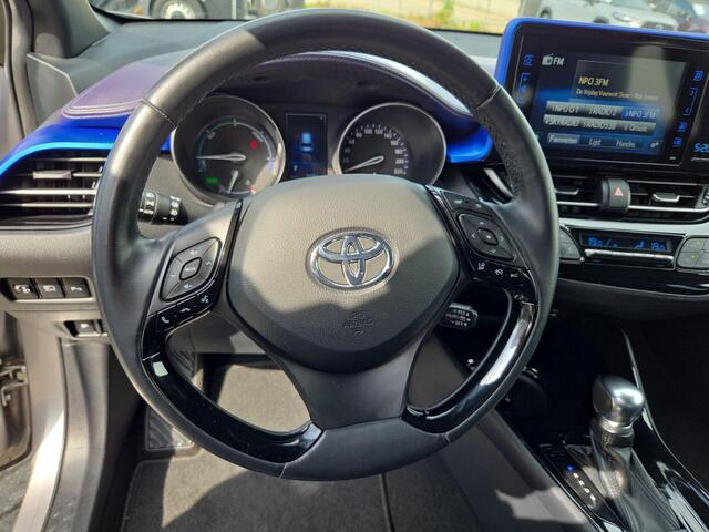 Toyota C-HR 1.8 Hybrid Bi-Tone