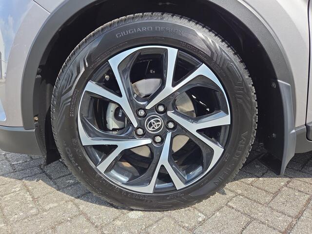 Toyota C-HR 1.8 Hybrid Bi-Tone