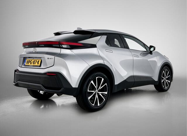 Toyota C-HR 1.8 Hybrid 140 First Edition Limited | Winterpakket | Koplampsproeiers |