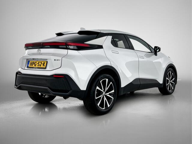 Toyota C-HR 1.8 Hybrid 140 First Edition Limited | Winterpakket | Koplampsproeiers |