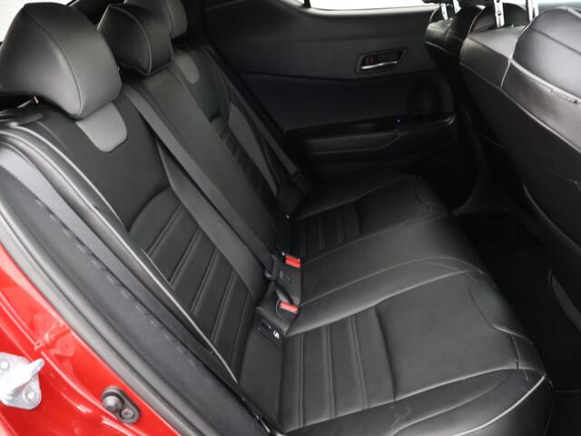 Toyota C-HR 1.8 HYBRID BLACK EDITION + LEDER | ADAPTIVE CRUISE JBL | CAMERA | NAVIGATIE | STOELVERWARMING