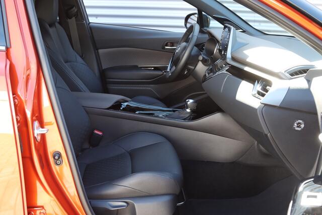 Toyota C-HR 1.8 Hybrid Style Luxury Orange Edit.