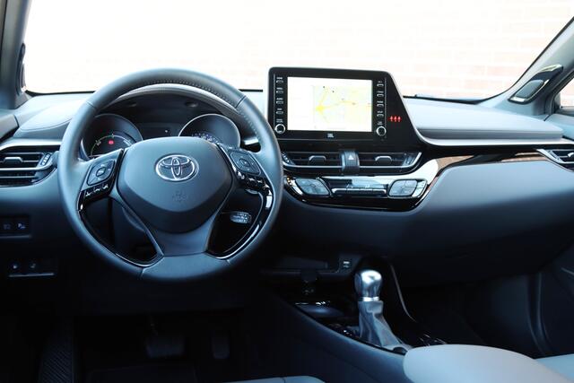 Toyota C-HR 1.8 Hybrid Style Luxury Orange Edit.