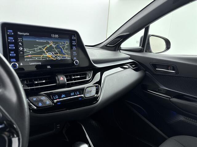 Toyota C-HR 1.8 Hybrid Bi-Tone | NL-Auto | 18" Lichtmetalen velgen | Stoelverwarming | Navigatie | Apple Carplay -/ Android Auto |