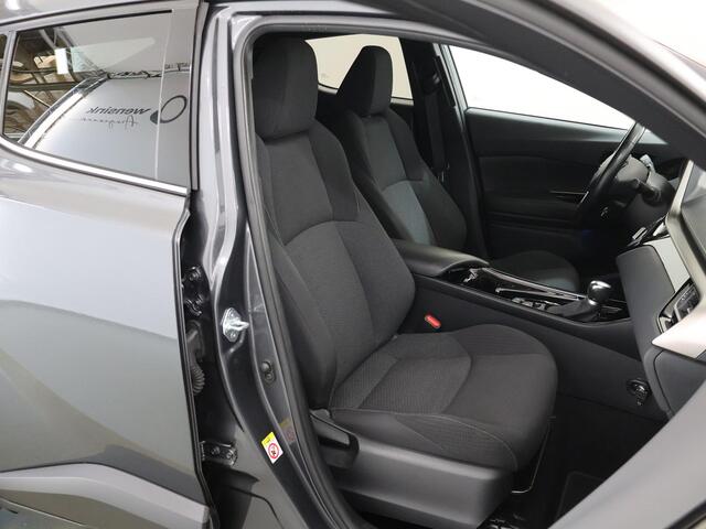 Toyota C-HR 1.8 Hybrid Style Ultimate | Navigatie | Parkeercamera | Stoelverwarming | Keyless Go |