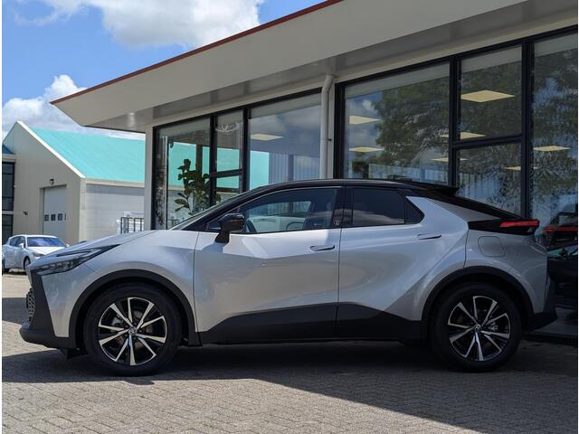 Toyota C-HR 1.8 Hybrid 140 Team D | Bi-tone | Stoel- stuurverwarming | Elek. achterklep | Camera | PDC V+A