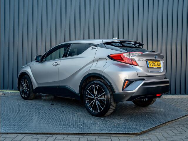 Toyota C-HR 1.8 Hybrid Executive | Dodehoek sensoren | Camera | PDC V&A | Prijs Rijklaar!!