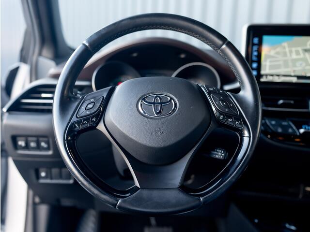 Toyota C-HR 1.8 Hybrid Executive | Dodehoek sensoren | Camera | PDC V&A | Prijs Rijklaar!!