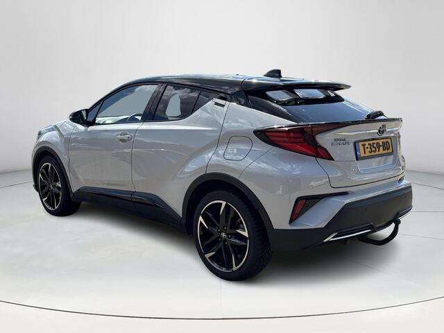 Toyota C-HR 1.8 Hybrid GR-Sport **NAVIGATIE/ KEYLESS/ PARKEERSENSOREN VOOR EN ACHTER/ 36 MAANDEN GARANTIE**