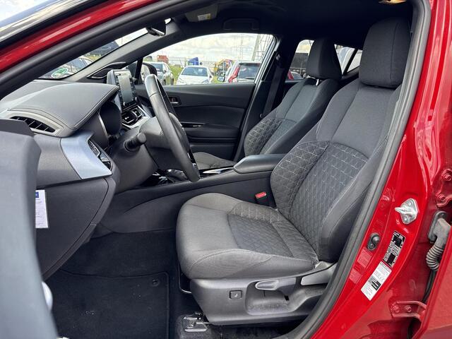 Toyota C-HR 2.0 Hybrid Style **DODEHOEK DETECTIE/ STOELVERWARMING/ CRUISE CONTROL ADAPTIEF/ 36 MAANDEN GARANTIE**