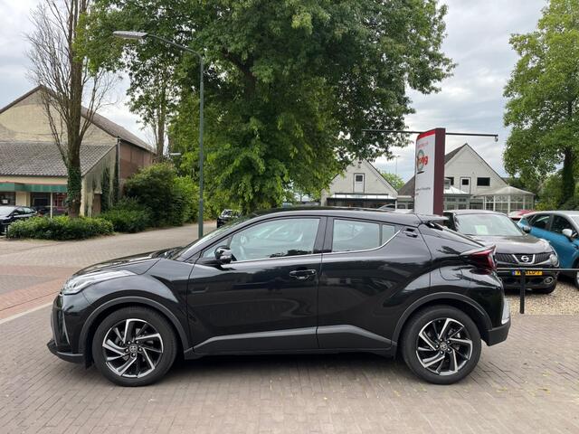 Toyota C-HR 1.8 HYBRID DYNAMIC / ADAP. CRUISE CTR. / ECC / KEYLESS / DAB / NAVI / PDC