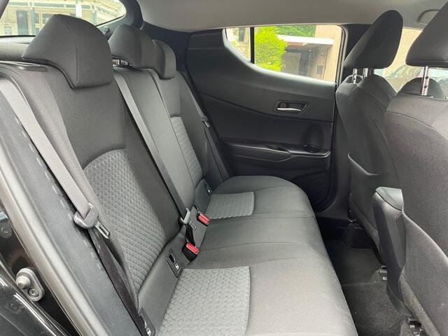 Toyota C-HR 1.8 HYBRID DYNAMIC / ADAP. CRUISE CTR. / ECC / KEYLESS / DAB / NAVI / PDC