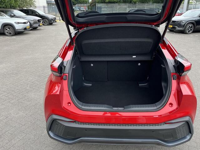 Toyota C-HR 1.8 Hybrid 140 First Edition | Navigatie | Apple CarPlay/Android auto | 360 graden camera | Elektrische achterklep