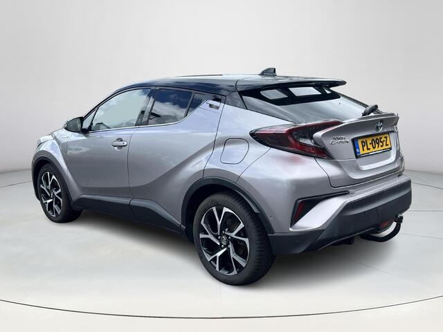 Toyota C-HR 1.8 Hybrid Bi-Tone Plus | Trekhaak | Lederen bekleding | JBL audio | LED koplampen |