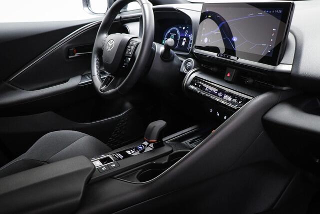 Toyota C-HR 2.0 Plug-in Hybrid 220 First Edition | LED | DAB | 360 CAMERA