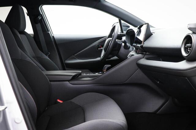 Toyota C-HR 2.0 Plug-in Hybrid 220 First Edition | LED | DAB | 360 CAMERA