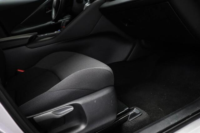 Toyota C-HR 2.0 Plug-in Hybrid 220 First Edition | LED | DAB | 360 CAMERA