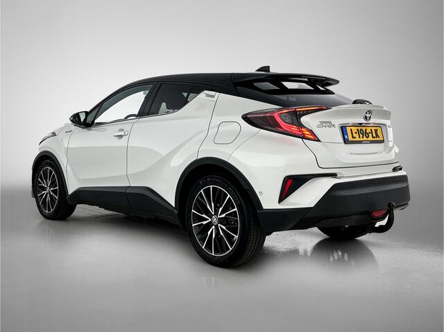 Toyota C-HR 1.8 Hybrid Executive | 1e Eigenaar | JBL | Trekhaak | Leder | Navigatie | JBL | Blindspot |