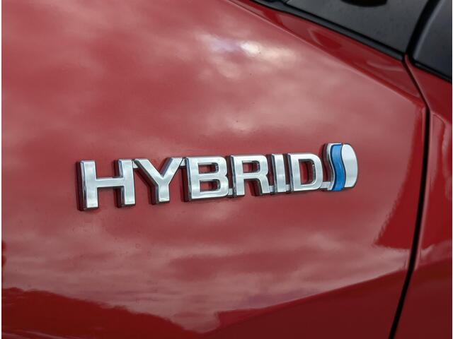 Toyota C-HR 1.8 Hybrid Active | Afn. trekhaak | Camera | Led | Adapt. cruise | Facelift model