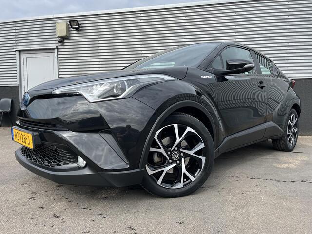 Toyota C-HR 1.8 Hybrid Dynamic Navigatie, Trekhaak, LM velgen, Adaptieve cruise control, Achteruitrijcamera, Smart Key