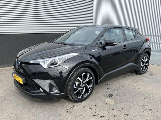Toyota C-HR 1.8 Hybrid Dynamic Navigatie, Trekhaak, LM velgen, Adaptieve cruise control, Achteruitrijcamera, Smart Key