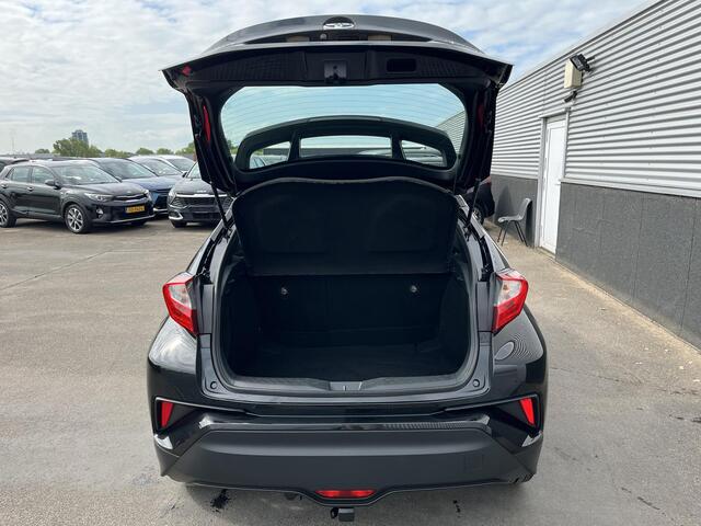 Toyota C-HR 1.8 Hybrid Dynamic Navigatie, Trekhaak, LM velgen, Adaptieve cruise control, Achteruitrijcamera, Smart Key