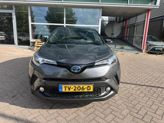 Toyota C-HR 1.8 Hybrid Bi-Tone Dealeronderhouden, Nette auto