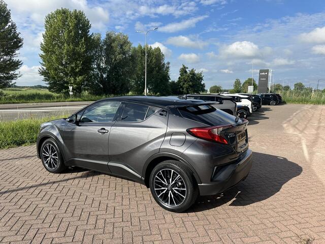 Toyota C-HR 1.8 Hybrid Bi-Tone Dealeronderhouden, Nette auto