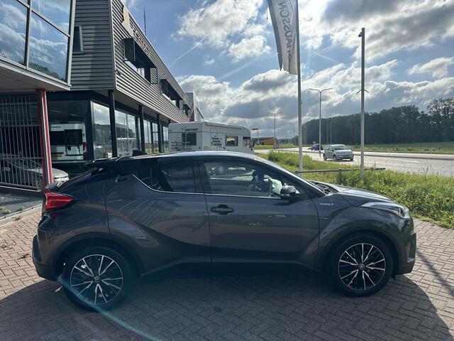 Toyota C-HR 1.8 Hybrid Bi-Tone Dealeronderhouden, Nette auto