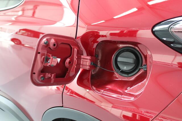 Toyota C-HR 1.8 Hybrid Bi-Tone 98pk, STOELVERWARMING | AIRCO | LEER | CAMERA | CRUISE
