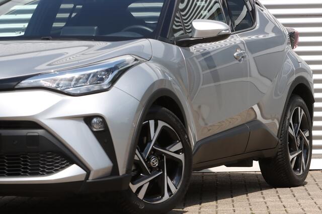 Toyota C-HR 1.8 Hybrid Team-D Style Bi-Tone / Navi / Carplay