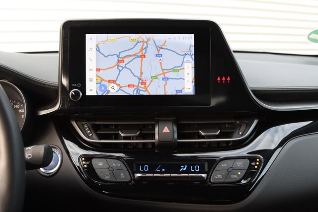 Toyota C-HR 1.8 Hybrid Team-D Style Bi-Tone / Navi / Carplay