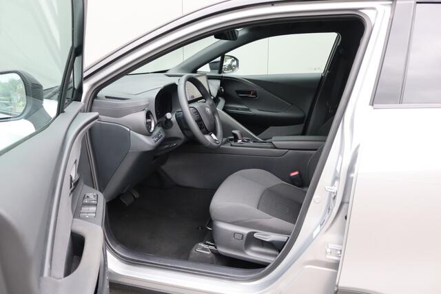 Toyota C-HR 1.8i 140PK Hybrid Dynamic Winter-pack/Elektr.-achterklep/Keyfree/Navigatie