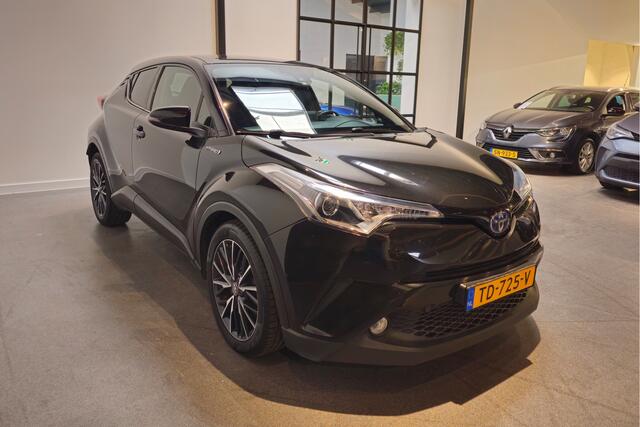Toyota C-HR 1.8 Hybrid Energy - Stoelverwarming - Navi - Achteruitrijcamera