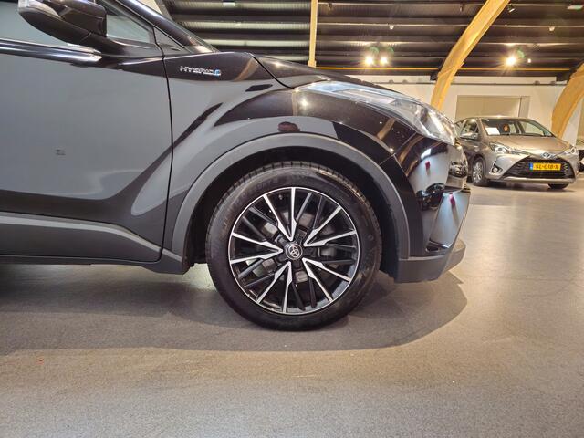 Toyota C-HR 1.8 Hybrid Energy - Stoelverwarming - Navi - Achteruitrijcamera