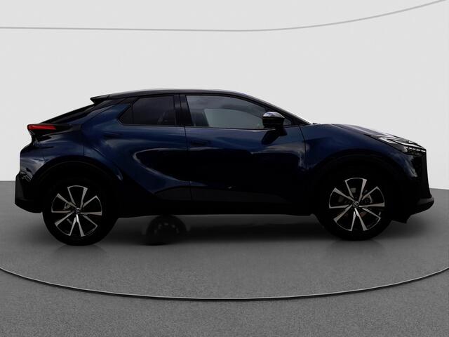Toyota C-HR 1.8 Hybrid 140 First Edition | Apple CarPlay | Navigatie | Camera | LM Velgen |